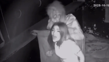 Detenido un actor de una casa del terror por atacar con una pistola táser y estrangular a una mujer