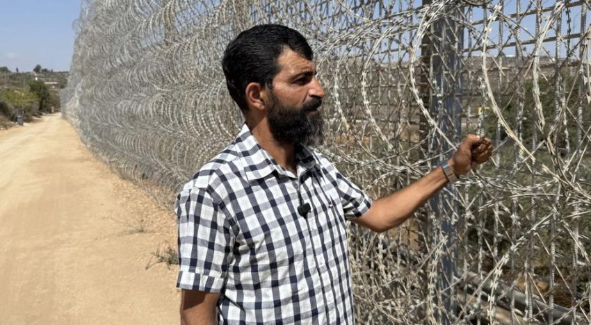 8.000 palestinos 'enjaulados' en el corazón de Cisjordania: «Parecemos ganado»