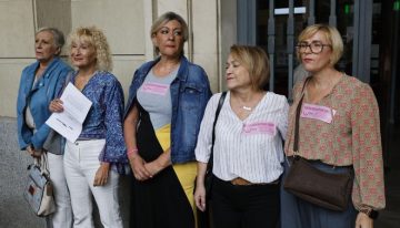 4.000 mujeres y 30 años de historia: así es la asociación de cáncer Amama que se enfrenta a la Junta de Andalucía