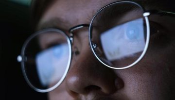 Hasta el 70% de los adolescentes serán miopes en cinco años: «Los dispositivos están provocando una epidemia»