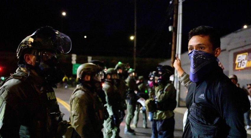 ¿Ocupación o insurrección? Trump despliega ya los primeros efectivos del ejército en Chicago
