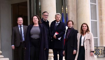 Macron no logra aclarar la salida a la crisis tras consultar a los partidos