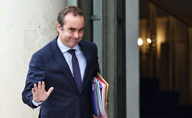 La parálisis política agrava la crisis económica y social de Francia, favoreciendo a la extrema derecha