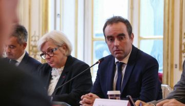 El primer ministro francés desvela el presupuesto para 2026 a la espera de saber si será censurado