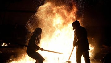 Al menos 50 heridos, la mayoría policías, durante una manifestación en Lima