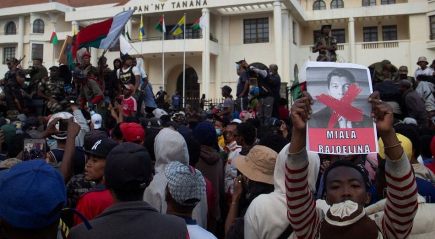 La generación Z de Madagascar protesta contra el Gobierno y el presidente denuncia un «intento de golpe de Estado»