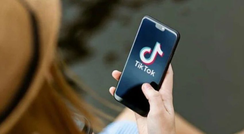 TikTok está dirigiendo a los niños hacia vídeos pornográficos incluso con el modo restringido