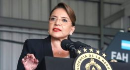 La presidenta de Honduras denuncia un supuesto plan de «golpe electoral» mientras la candidata oficial cae en las encuestas La presidenta de Honduras denuncia un supuesto plan de «golpe electoral» mientras la candidata oficial cae en las encuestas