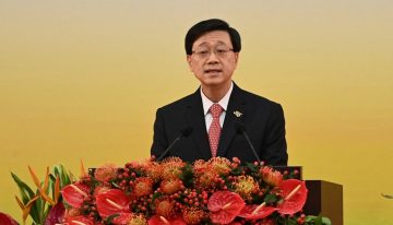 Hong Kong respalda a China y corta los lazos oficiales con Japón