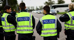 Una niña sorda de 12 años, herida de gravedad en Alemania tras recibir un disparo después de atacar con cuchillos a un grupo de policías