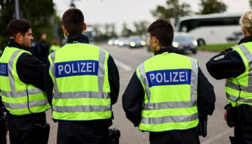 Una niña sorda de 12 años, herida de gravedad en Alemania tras recibir un disparo después de atacar con cuchillos a un grupo de policías