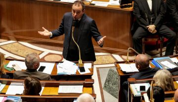 La Asamblea Nacional francesa aprueba la suspensión de la reforma de las pensiones