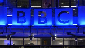 La BBC pide disculpas a Trump por la edición del discurso, pero no ve motivos para una demanda por difamación