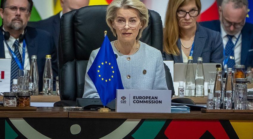 Von der Leyen reafirma que las fronteras ucranianas «no pueden modificarse por la fuerza»