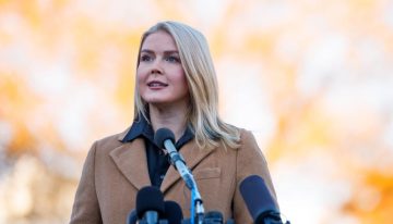 Agentes de Inmigración detienen a una pariente de la portavoz de Trump