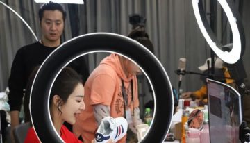 China exigirá títulos oficiales a los influencers que hablen de salud, derecho o finanzas