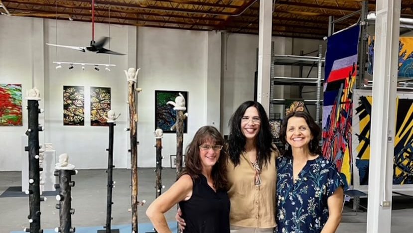 “A quien árbol se arrima…”: tres miradas artísticas y un mismo tronco creativo