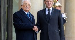 Macron recibe a Mahmud Abás y le anima a convocar elecciones en Palestina