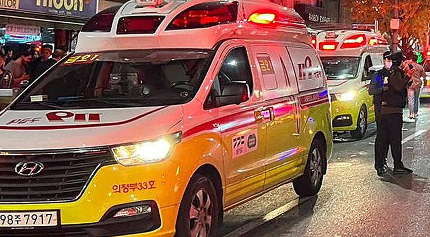 Al menos dos muertos y 18 heridos tras estrellarse una furgoneta contra un mercado cerca de Seúl