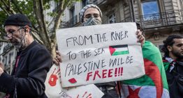 Los franceses musulmanes jóvenes coquetean con el islamismo