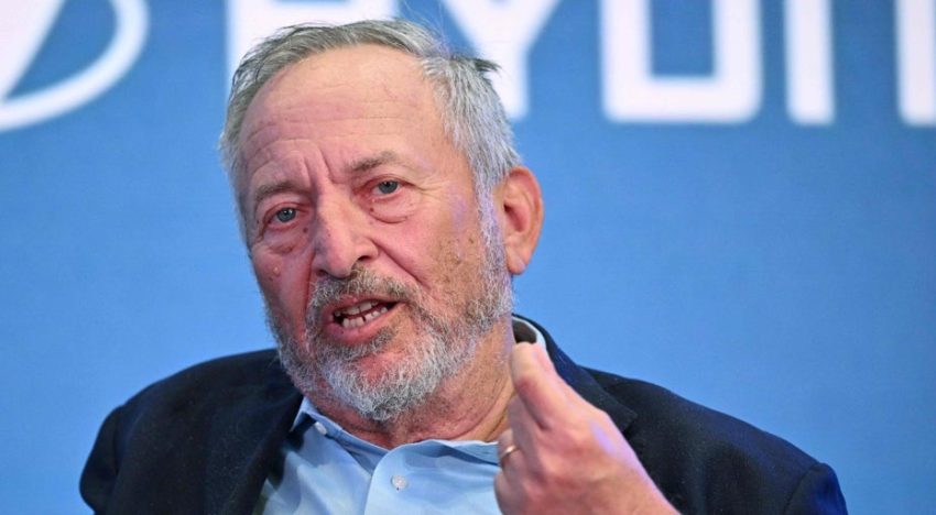 Larry Summers, secretario del Tesoro con Bill Clinton, primera víctima de las nuevas revelaciones sobre Epstein