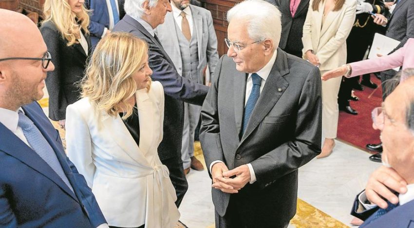 Choque institucional sin precedentes en Italia entre Meloni y el presidente Mattarella