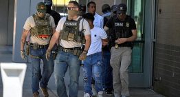 Trump anuncia que pausará «permanentemente» la inmigración de todos los países del «tercer mundo» tras el ataque de un ciudadano afgano