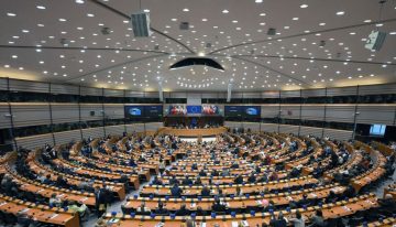 Los populares europeos ganan una votación estratégica en la UE gracias al apoyo de la extrema derecha