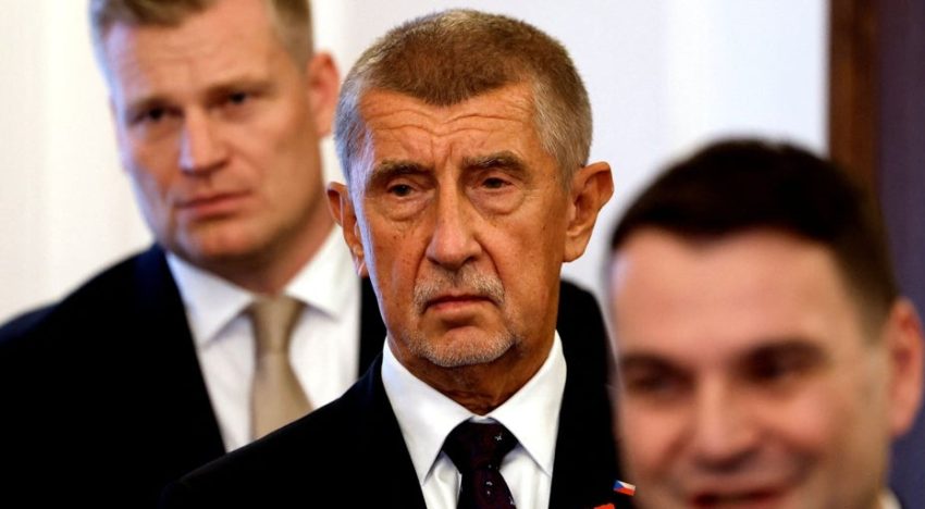 Babis forma en la República Checa una coalición de gobierno contra la inmigración y contra el euro