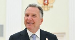 El negociador jefe de EE.UU. asumió las exigencias de Rusia y asesoró a Moscú sobre cómo convencer a Trump