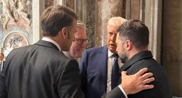 Macron, Starmer y Merz discuten con Trump la contrapropuesta de paz de Zelenski