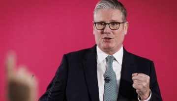 Starmer defiende el presupuesto entre peticiones de dimisión por inflar el «agujero negro» en las finanzas públicas