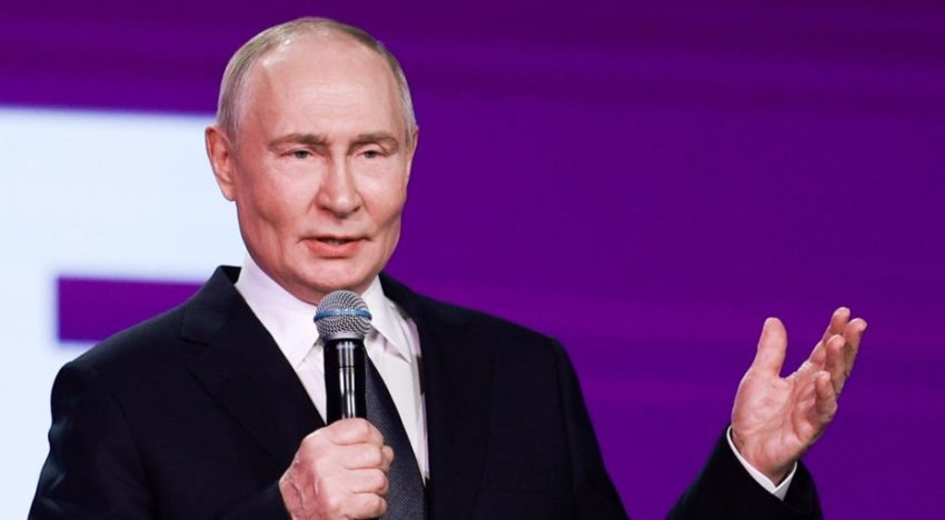 Putin asegura que la reunión con el enviado de Trump fue «muy útil» pero reitera que el Donbás «será liberado»