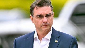 El hijo de Jair Bolsonaro, Flávio, candidato a las elecciones presidenciales de Brasil en 2026