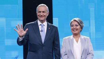 El derechista Kast, favorito en la segunda vuelta de las presidenciales de Chile frente a la comunista Jara