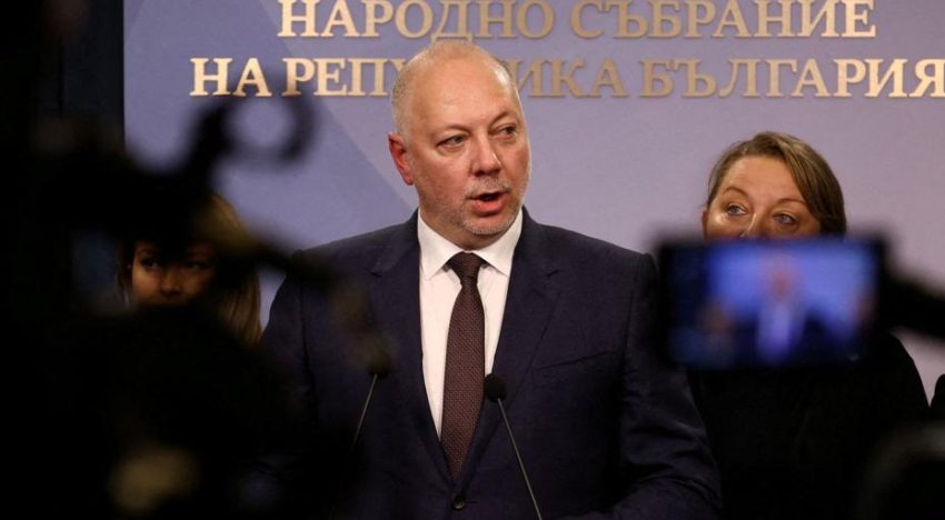 Dimite el Gobierno de Bulgaria tras semanas de protestas callejeras