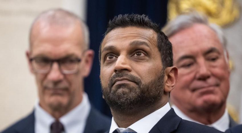 El FBI detiene a cuatro personas vinculadas a un grupo de extrema izquierda que planeaban atentados en Nochevieja en Los Ángeles