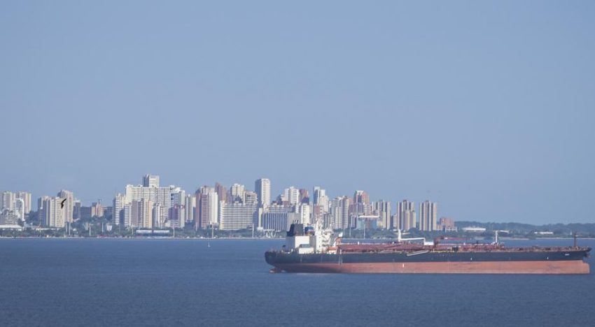 Estados Unidos intercepta y confisca un petrolero frente a las costas de Venezuela