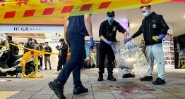 Tres muertos y nueve heridos en un ataque con cuchillo y bombas de humo en dos estaciones de metro de Taipéi