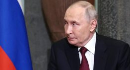 Rusia evacua a las familias de los diplomáticos en Venezuela en medio de la tensión entre Maduro y Trump