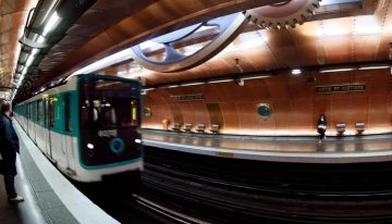 Tres mujeres heridas tras un ataque con cuchillo en el metro de París