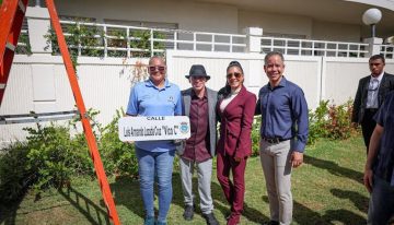 Homenaje en vida: designan calle Vico C en Puerta de Tierra