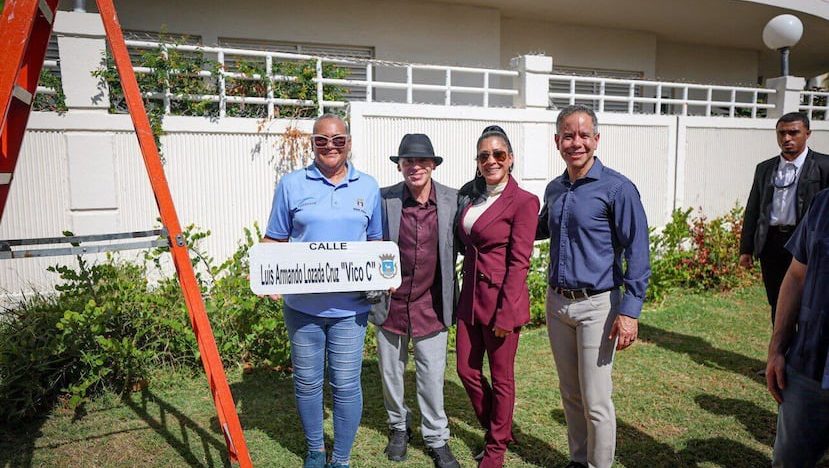 Homenaje en vida: designan calle Vico C en Puerta de Tierra