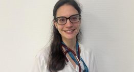 Beatriz Lobo, médico de la UCI en Navidad: «Aquí las emociones están a flor de piel y, a veces, suceden cosas extraordinarias»