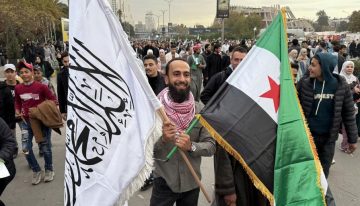 Damasco celebra de forma masiva su primer año libre de Assad