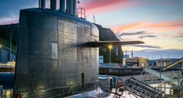 Militares franceses disparan contra varios drones que sobrevolaban una base de submarinos nucleares en Bretaña