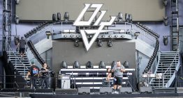 Desde la madrugada del día de Despedida de Año, ciudadanos llegan al Distrito T-Mobile para asegurar su espacio