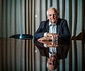 Martin Wolf,  comentarista jefe del 'Financial Times': «Hay un riesgo real de que las democracias dejen de funcionar»