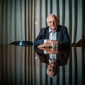 Martin Wolf,  comentarista jefe del 'Financial Times': «Hay un riesgo real de que las democracias dejen de funcionar»