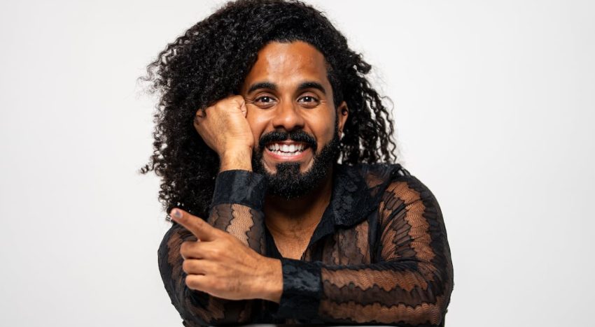 Emocionado Kiko Blade con un debut sorpresa en su espectáculo “Entrégate”